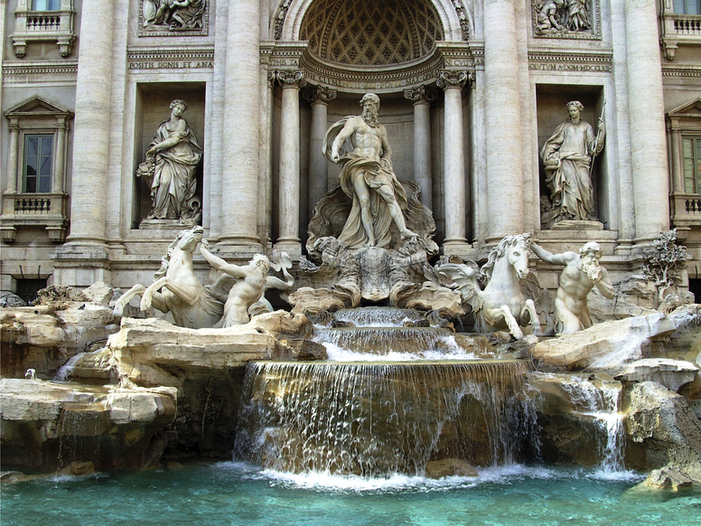 Trevi_fountain_in_Rome